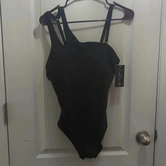 Sea & Her Women's Asymmetrical One Shoulder One Piece - Picture 6 of 13